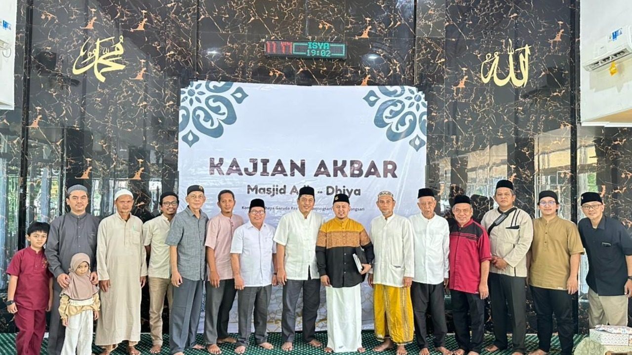 Kajian Akbar Ust. Aswan: "Perbaiki Sholatmu, Allah Perbaiki Hidupmu!"
